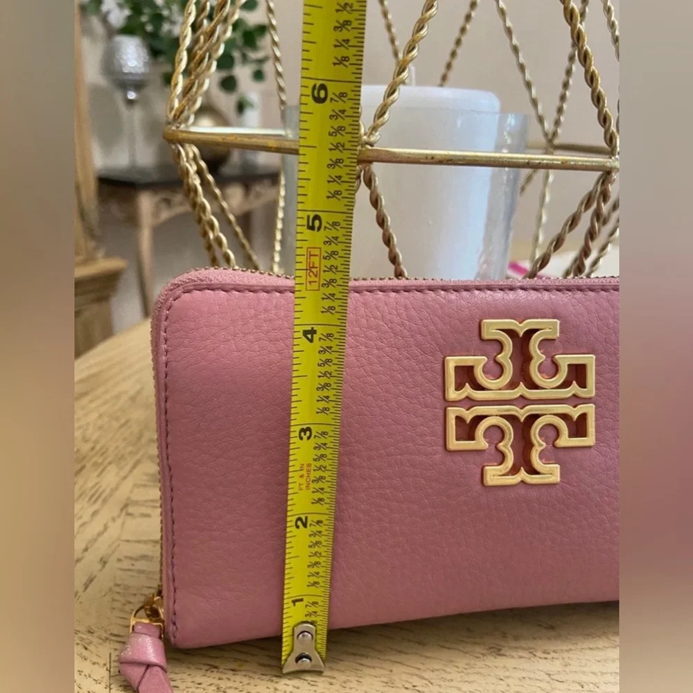 Tory Burch Britten Continental Zip Wallet In Pink
Magnolia - Picture 10 of 10